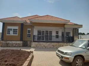 Furnished 4bdrm Bungalow in Kira for Sale