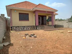 Furnished 4bdrm Bungalow in Kira for Sale