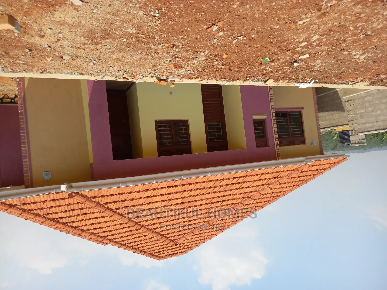 Furnished 4bdrm House in Kira for Sale
