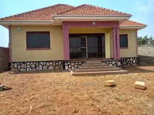 Furnished 4bdrm House in Kira for Sale