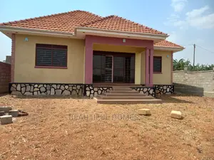 Furnished 4bdrm House in Kira for Sale