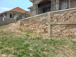Furnished 4bdrm House in Kira for Sale