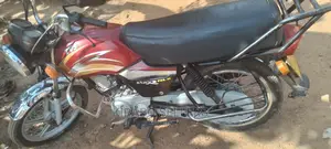 TVS HLX Plus ES 2019 Red