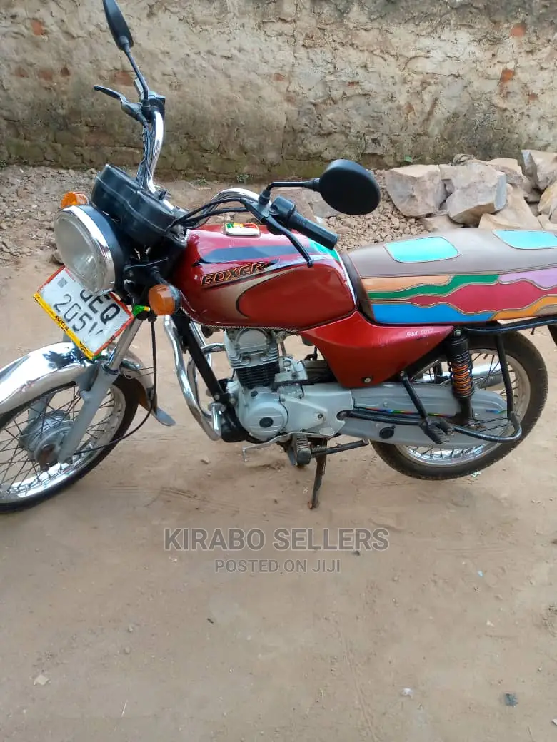 Bajaj Boxer 2021 Silver