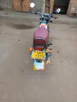 Bajaj Boxer 2019 Purple