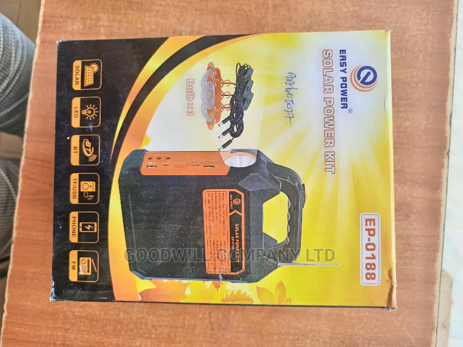 Portable Solar Kit With Radio and Bluetooth Function
