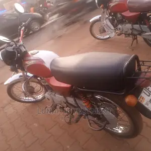 New Bajaj Boxer 2019 Green