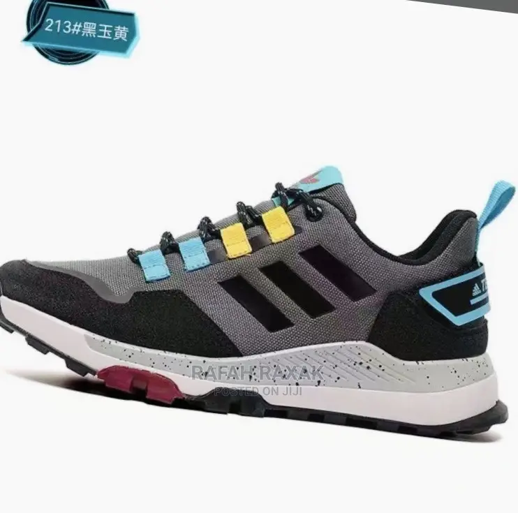 Original Classic Adidas Sneaker