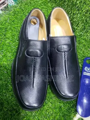 Clarks Men's Light Loafers-Black