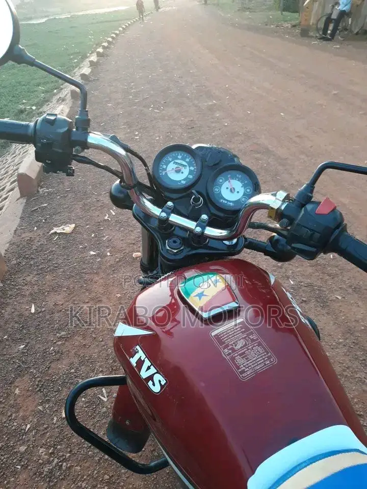 New TVS Apache 160 4V 2022 Red