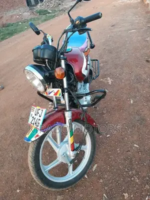 New TVS Apache 160 4V 2022 Red