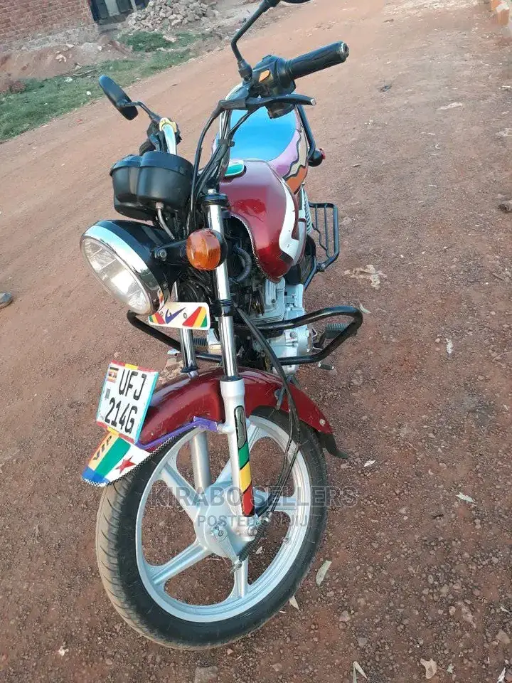 New TVS Apache 160 4V 2022 Red
