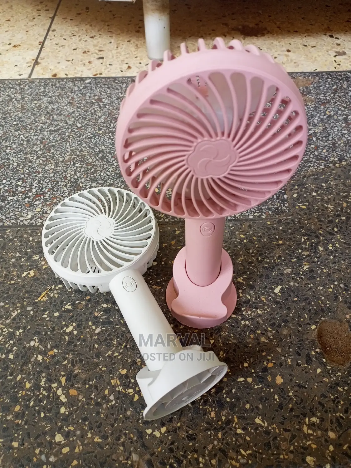 Hand/Make Up Fan