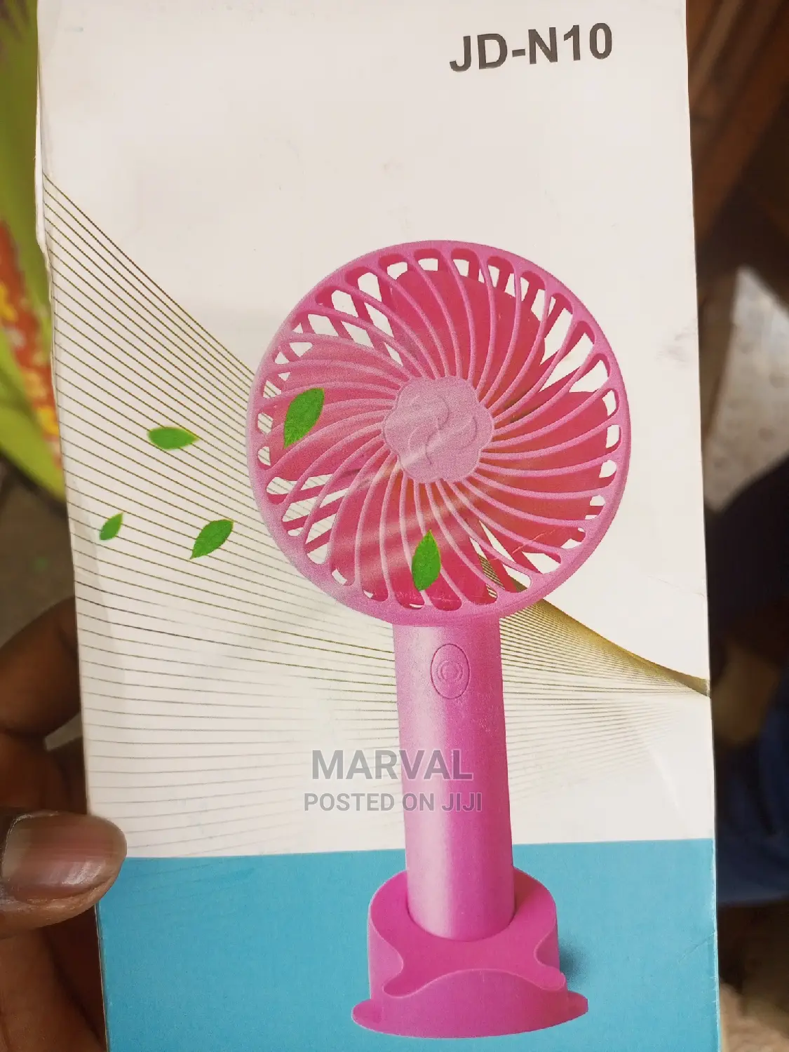 Hand/Make Up Fan