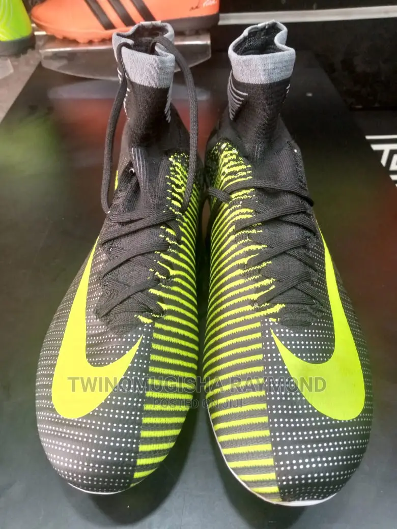 High Ankle Soccer Shoes
