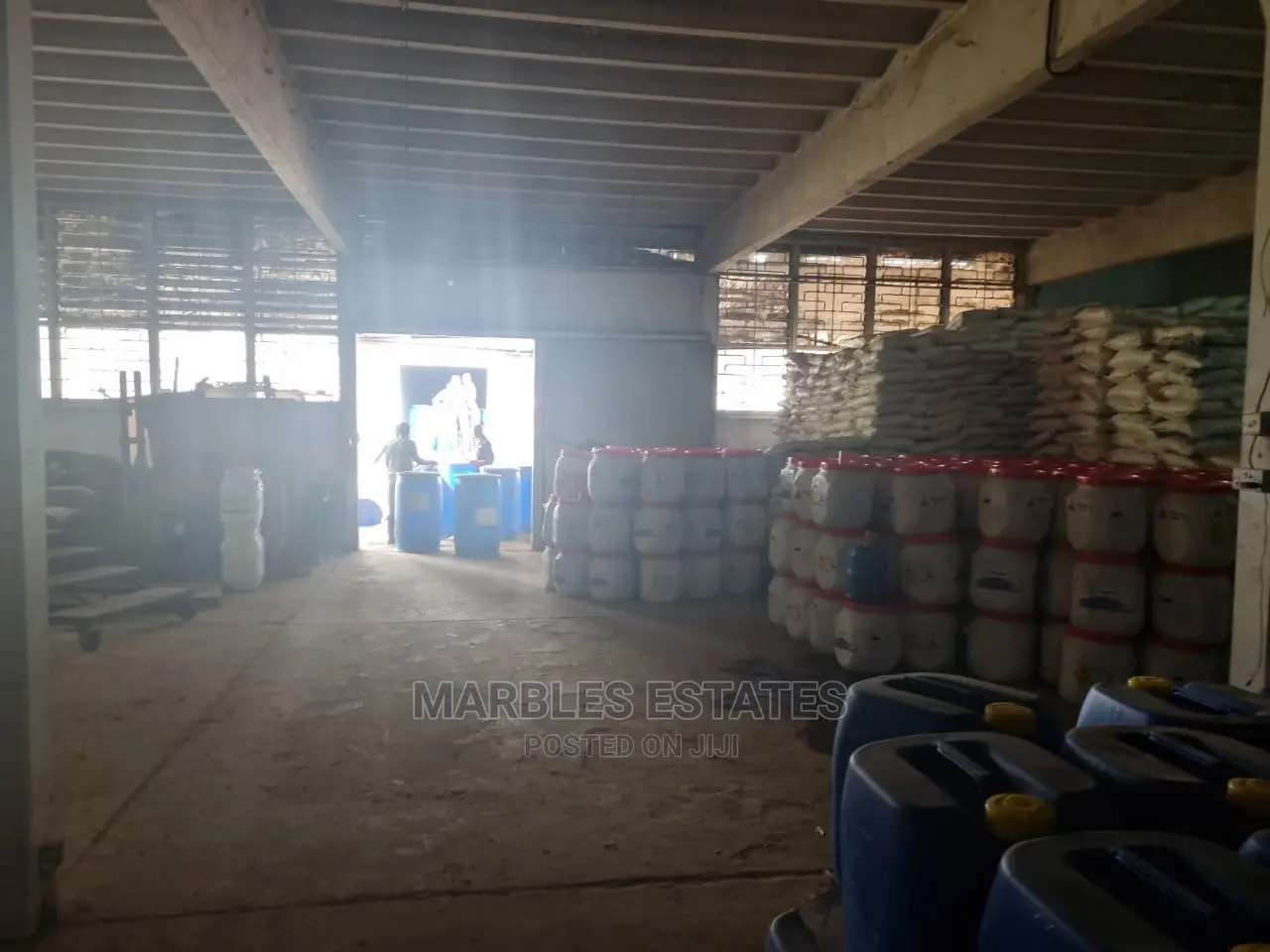 Warehouse for Rent in 5th Street Industrial Area .
