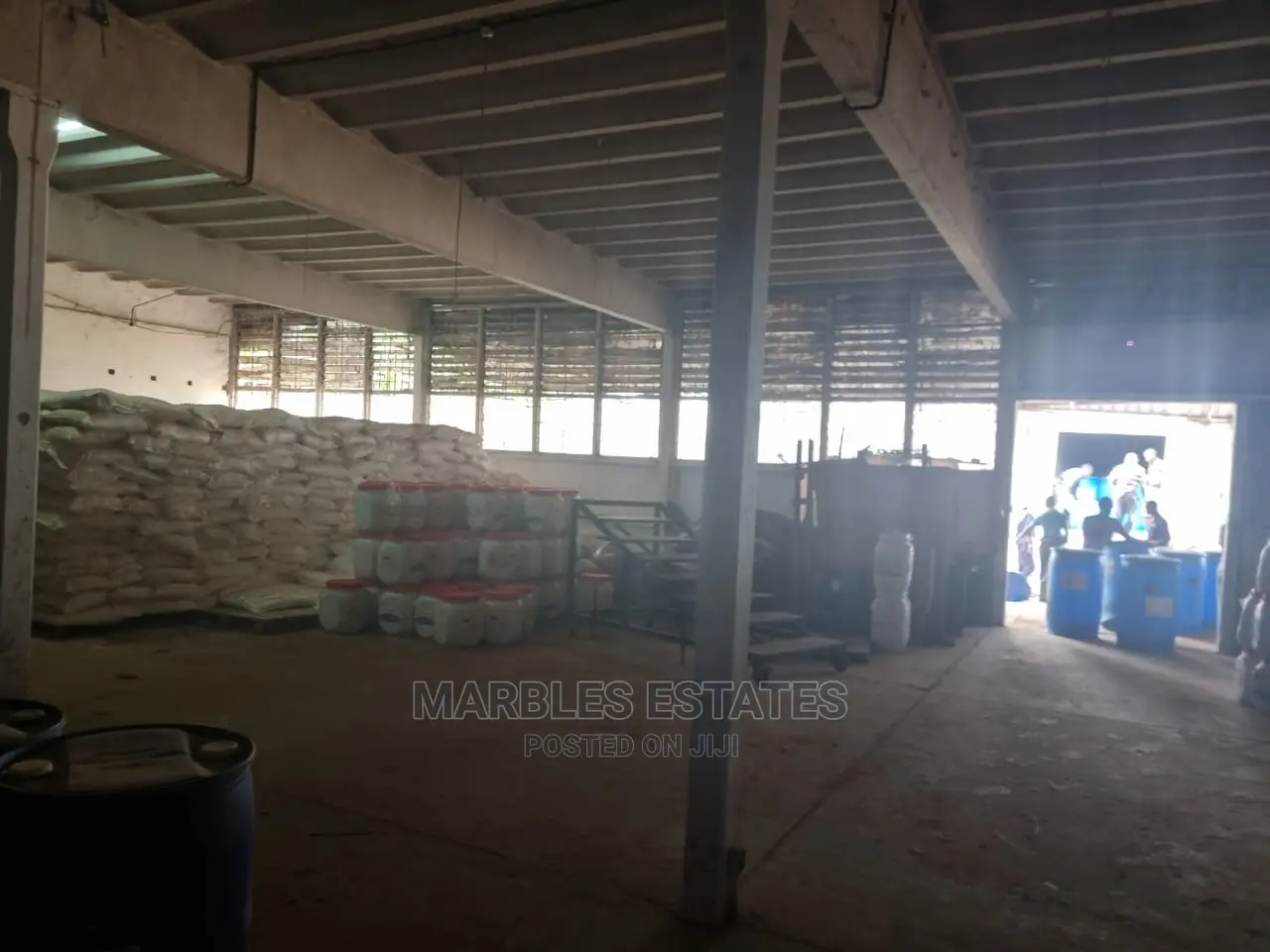 Warehouse for Rent in 5th Street Industrial Area .