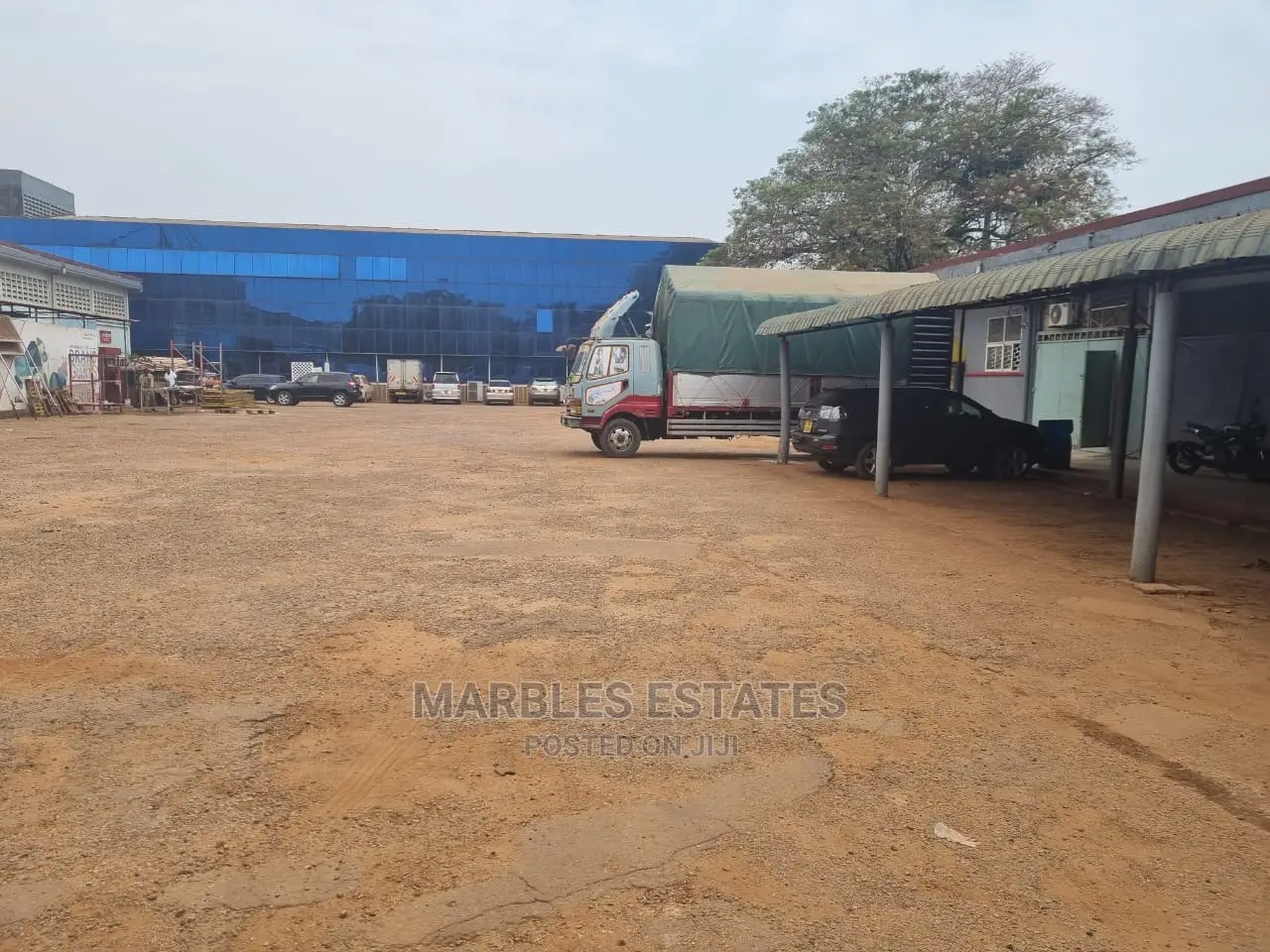 Warehouse for Rent in 5th Street Industrial Area .