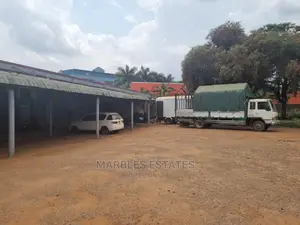 Warehouse for Rent in 5th Street Industrial Area .