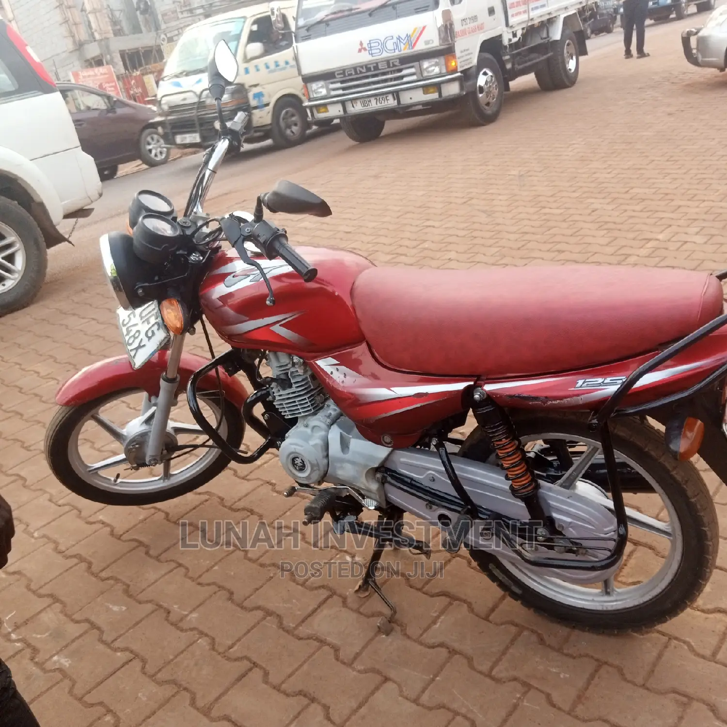 New Bajaj Boxer 125 2021 Red