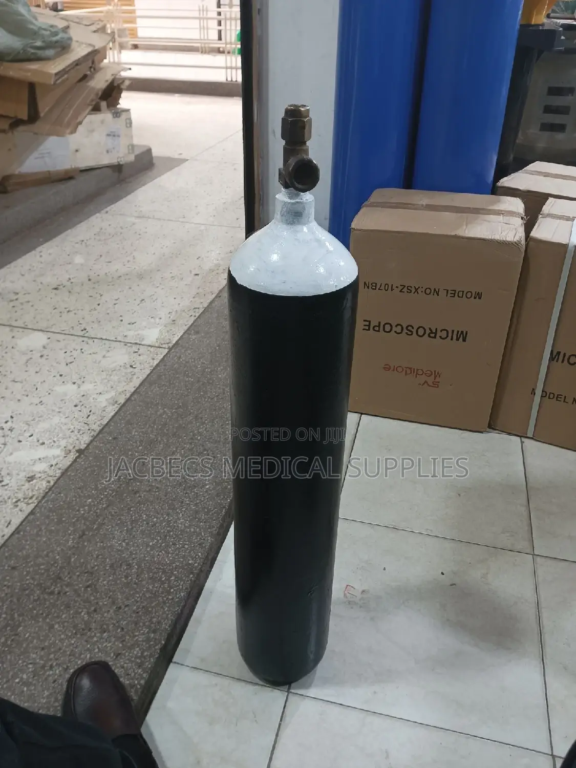 10 Litre Cylinder With Gas