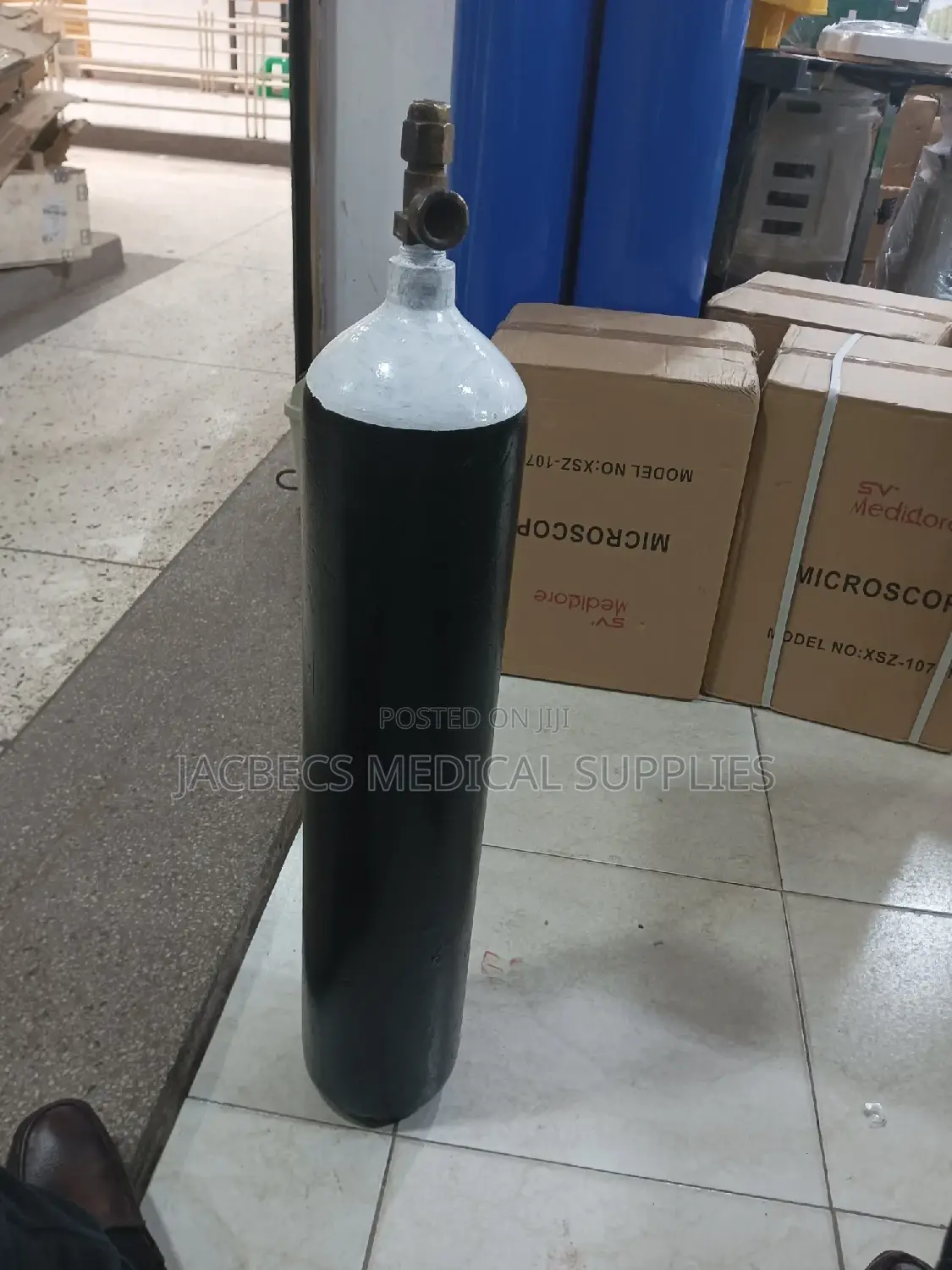 10 Litre Cylinder With Gas