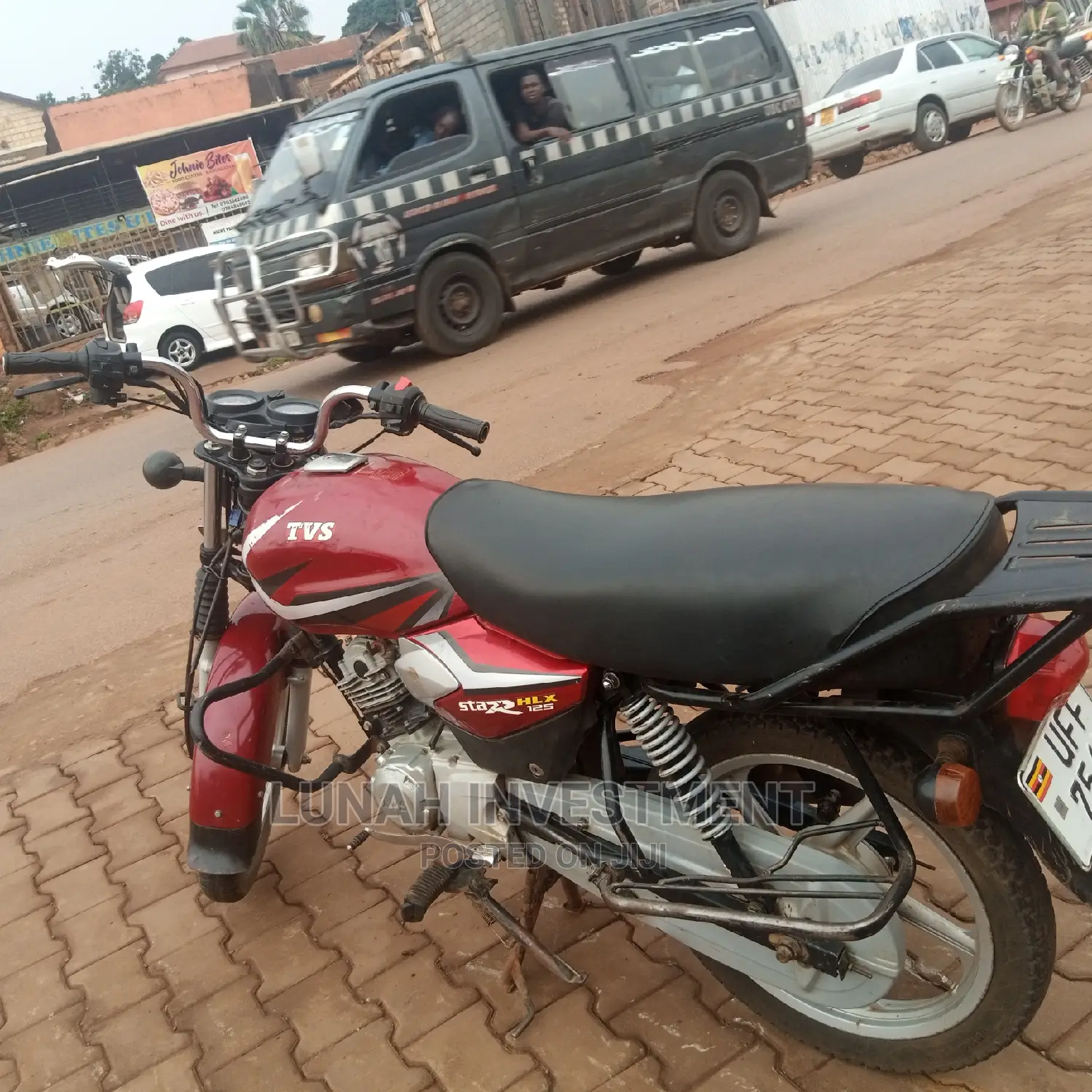 TVS HLX Plus ES 2021 Silver