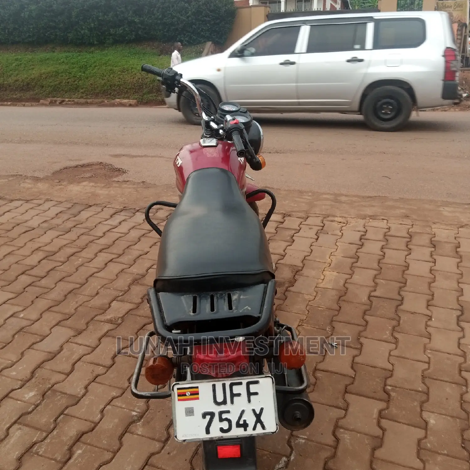 TVS HLX Plus ES 2021 Silver
