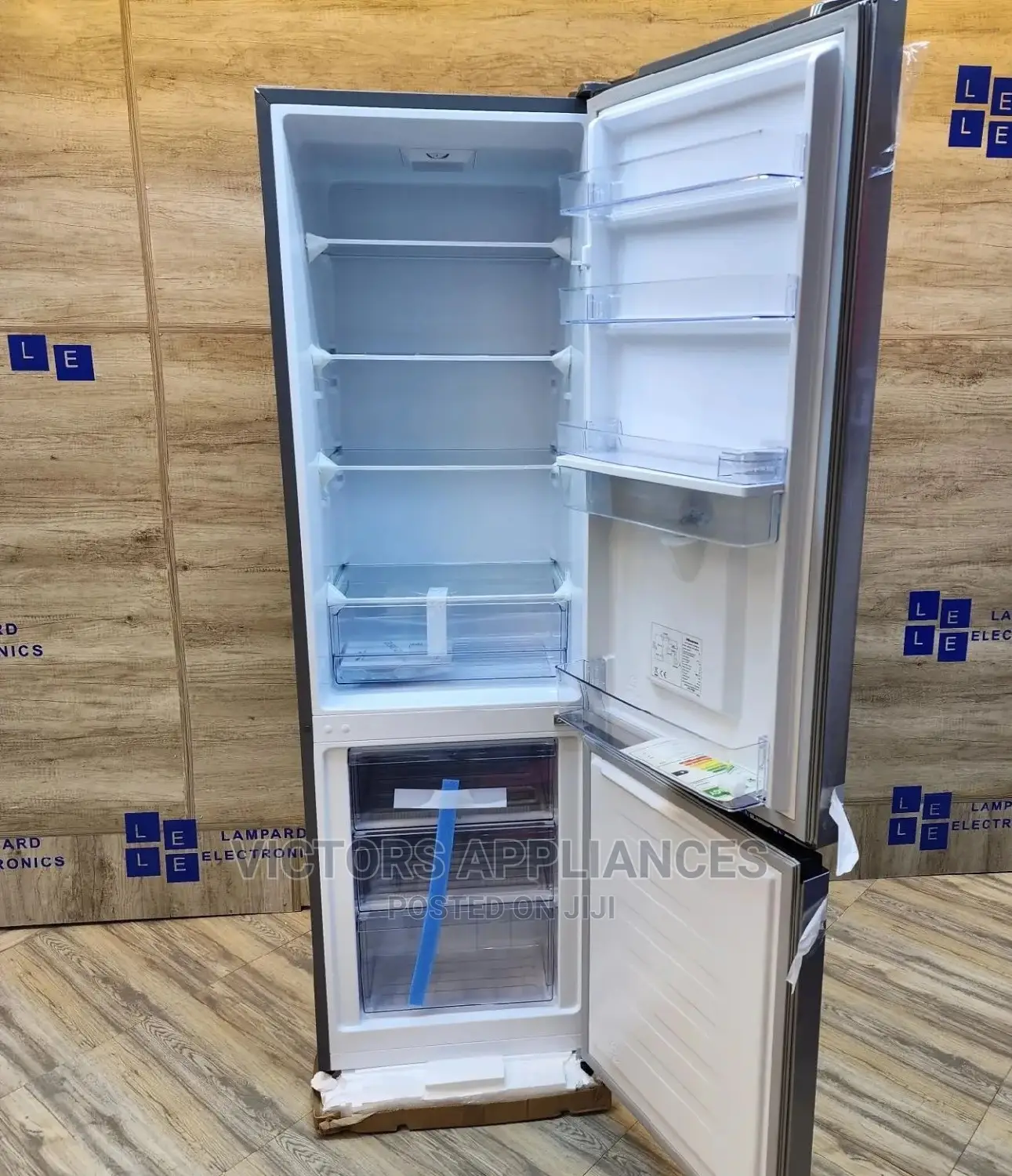 Hisense 341L Double Door Refrigerator With Water Dispenser