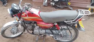 Suzuki 750 2018 Red