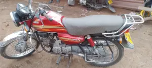 Suzuki 750 2018 Red