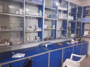 Wholesale Pharmacy With Very Many Customers