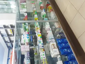 Wholesale Pharmacy With Very Many Customers