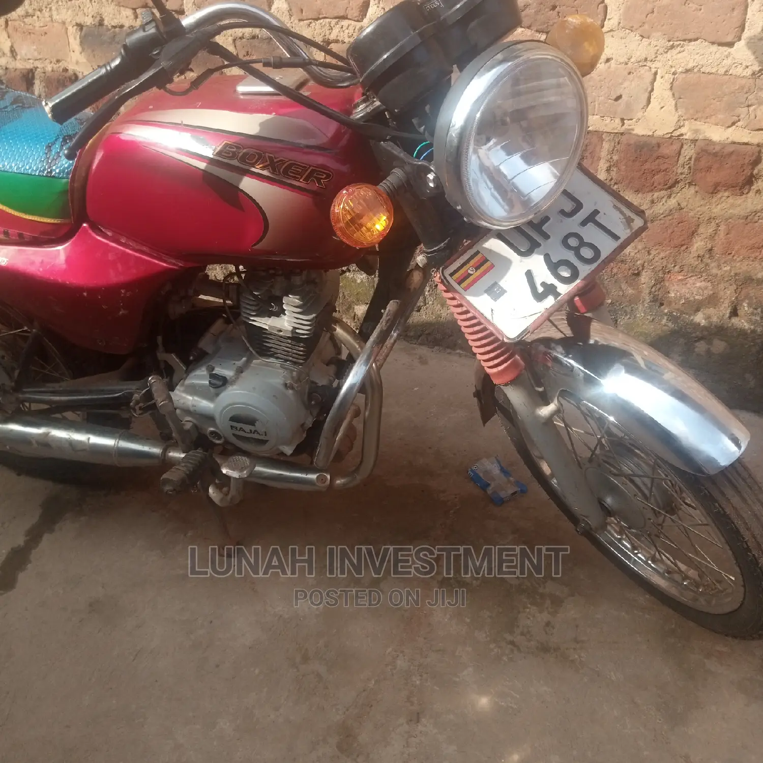 Bajaj Avenger 200 2022 Red