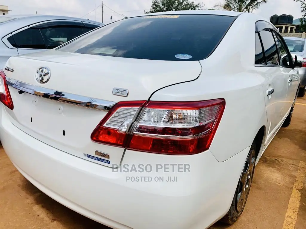 Toyota Premio 1.8 AWD 2014 White
