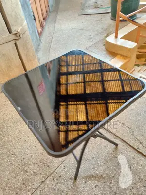 Reading Glass Square Table