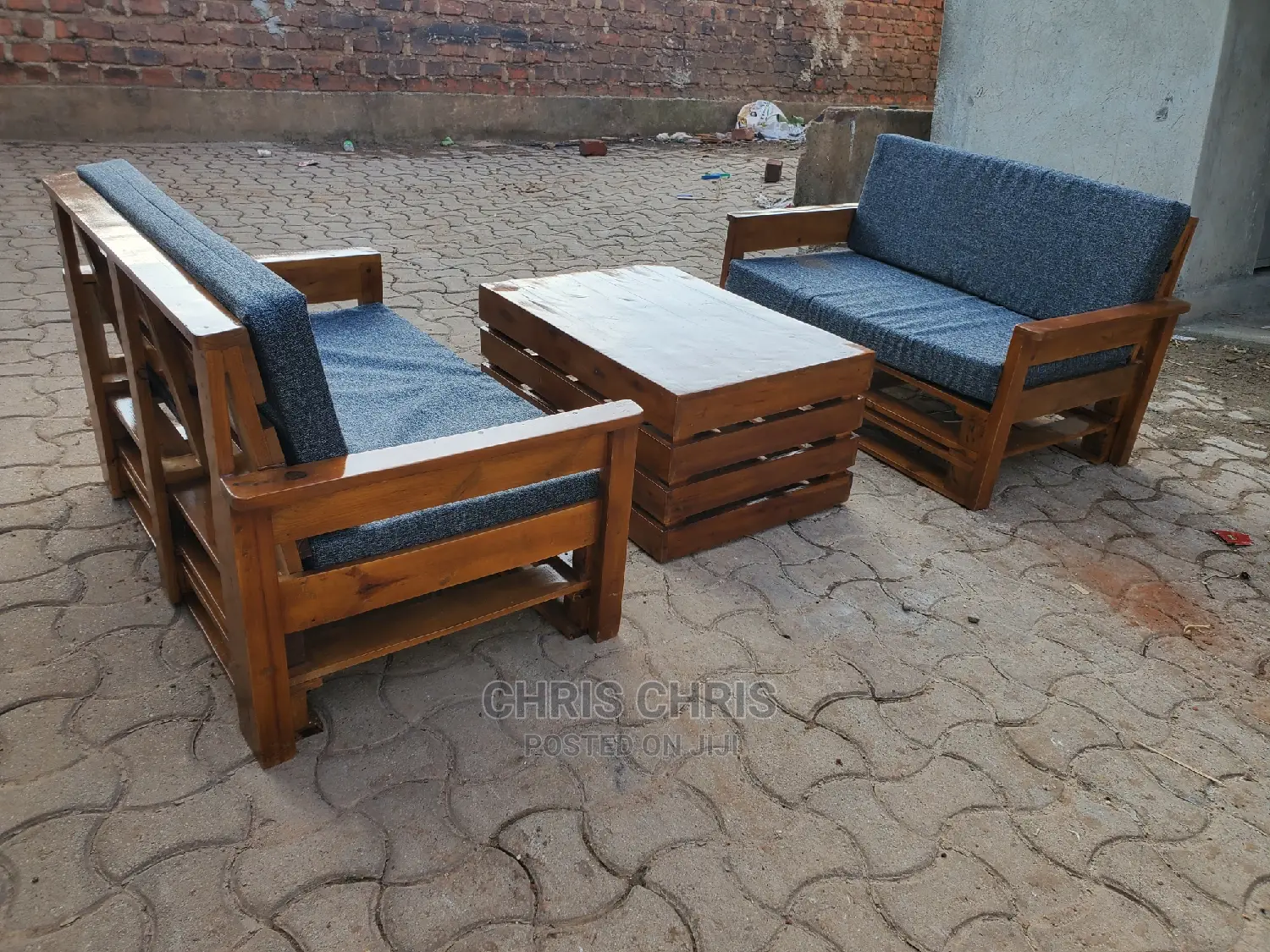 Cushioned Pallet Chairs
