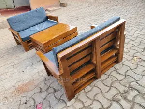 Cushioned Pallet Chairs