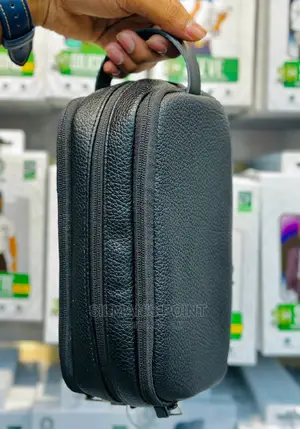 Green Lion Men's Accessory Hand Bags