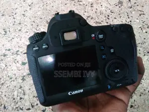 CANON EOS 6D Body (Prof. Camera).