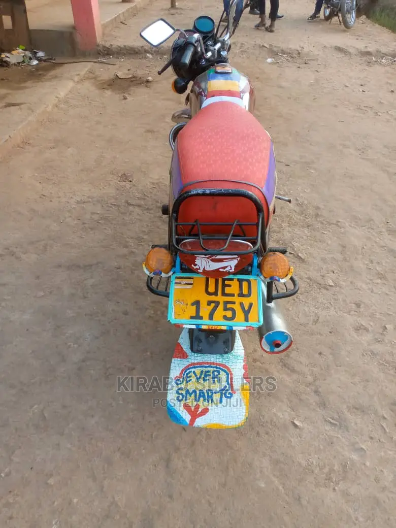 Bajaj Pulsar 150 2020 Pink