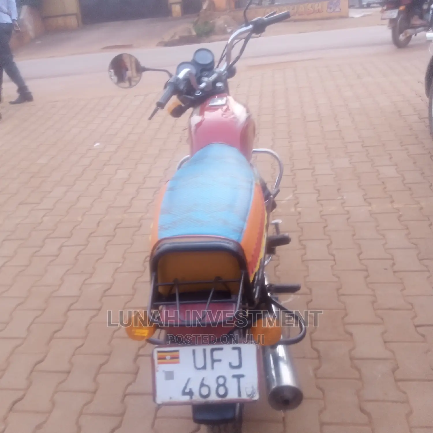 New Bajaj Boxer 2022 Red