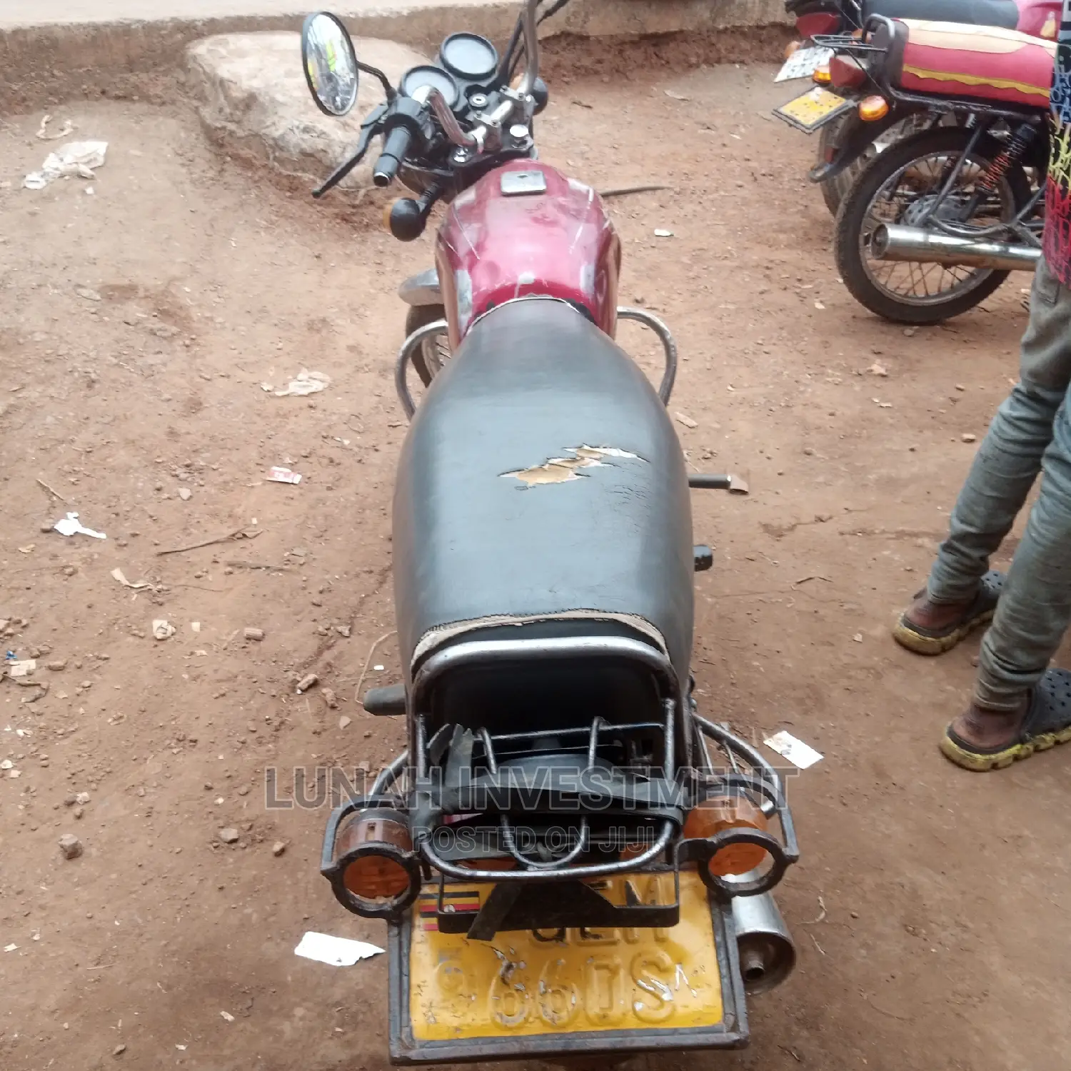 Honda Hornet 2020 Pink