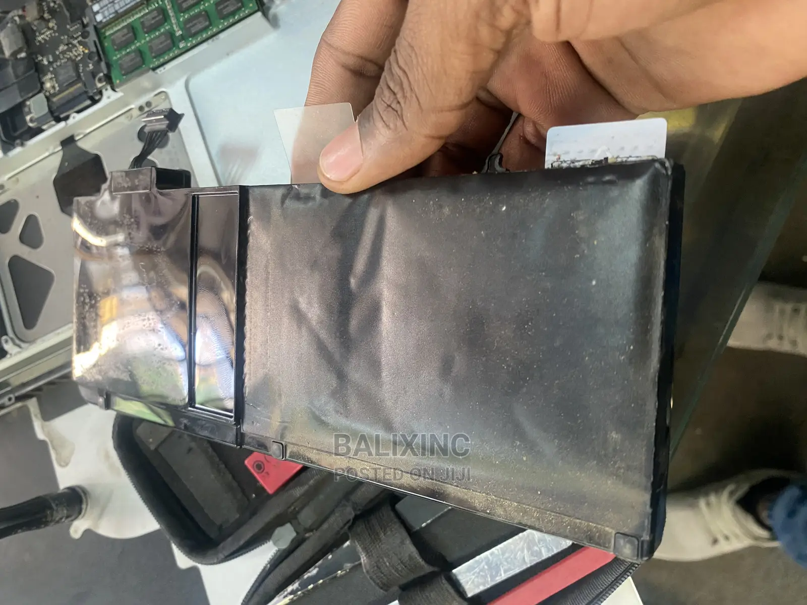 Service and Repair for Apple Computers,iPhones,iPads