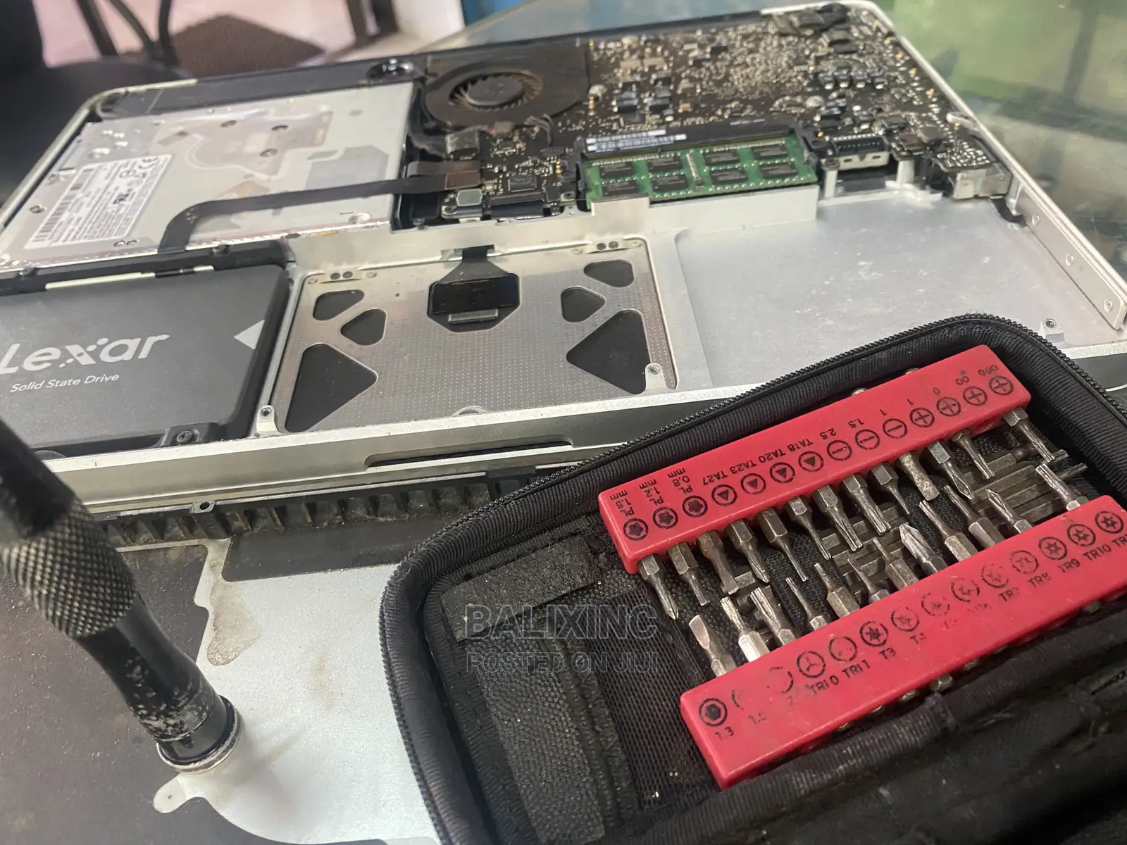 Service and Repair for Apple Computers,iPhones,iPads