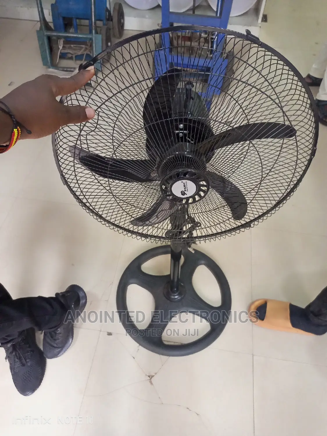 Stand Fans Black