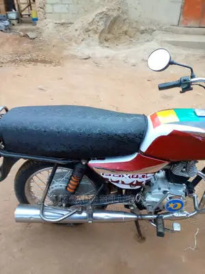 Bajaj Boxer 2019 Orange