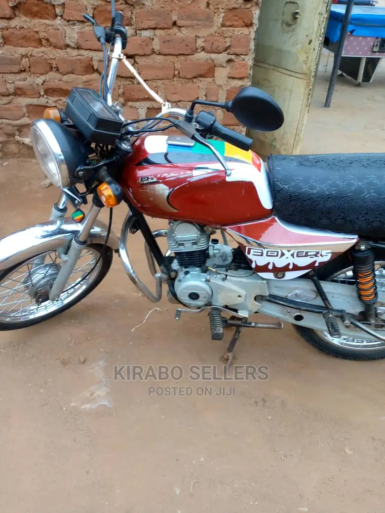 Bajaj Boxer 2019 Orange