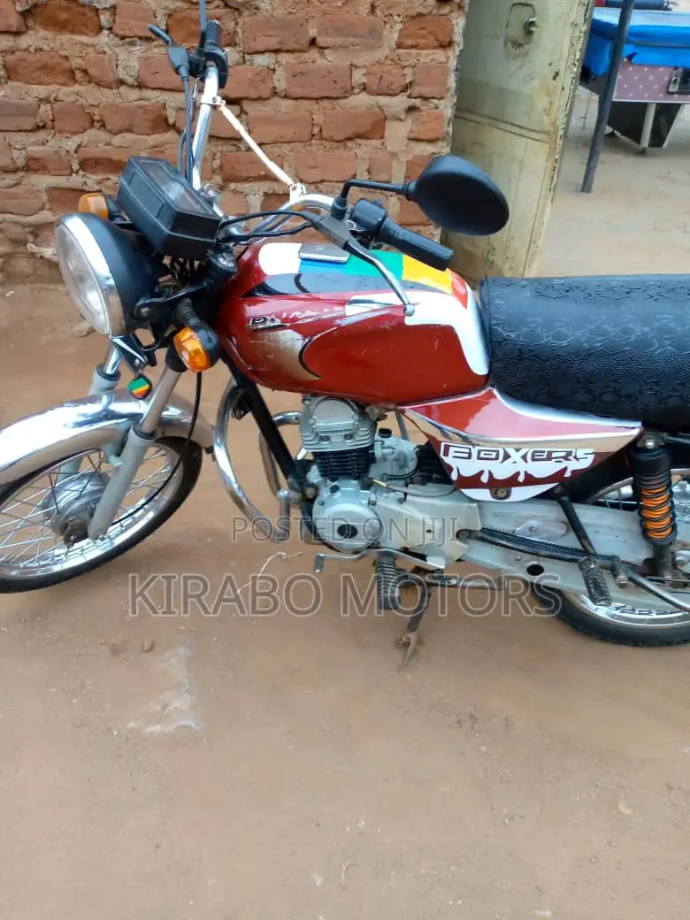 Bajaj Boxer 2019 Orange