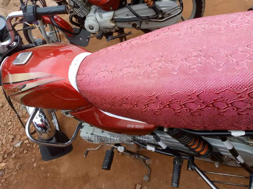 New Bajaj Pulsar 150 2022 Red